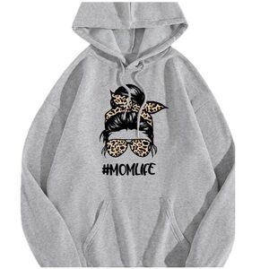 NWOT Long Sleeve Graphic Mom Life Sweatshirt